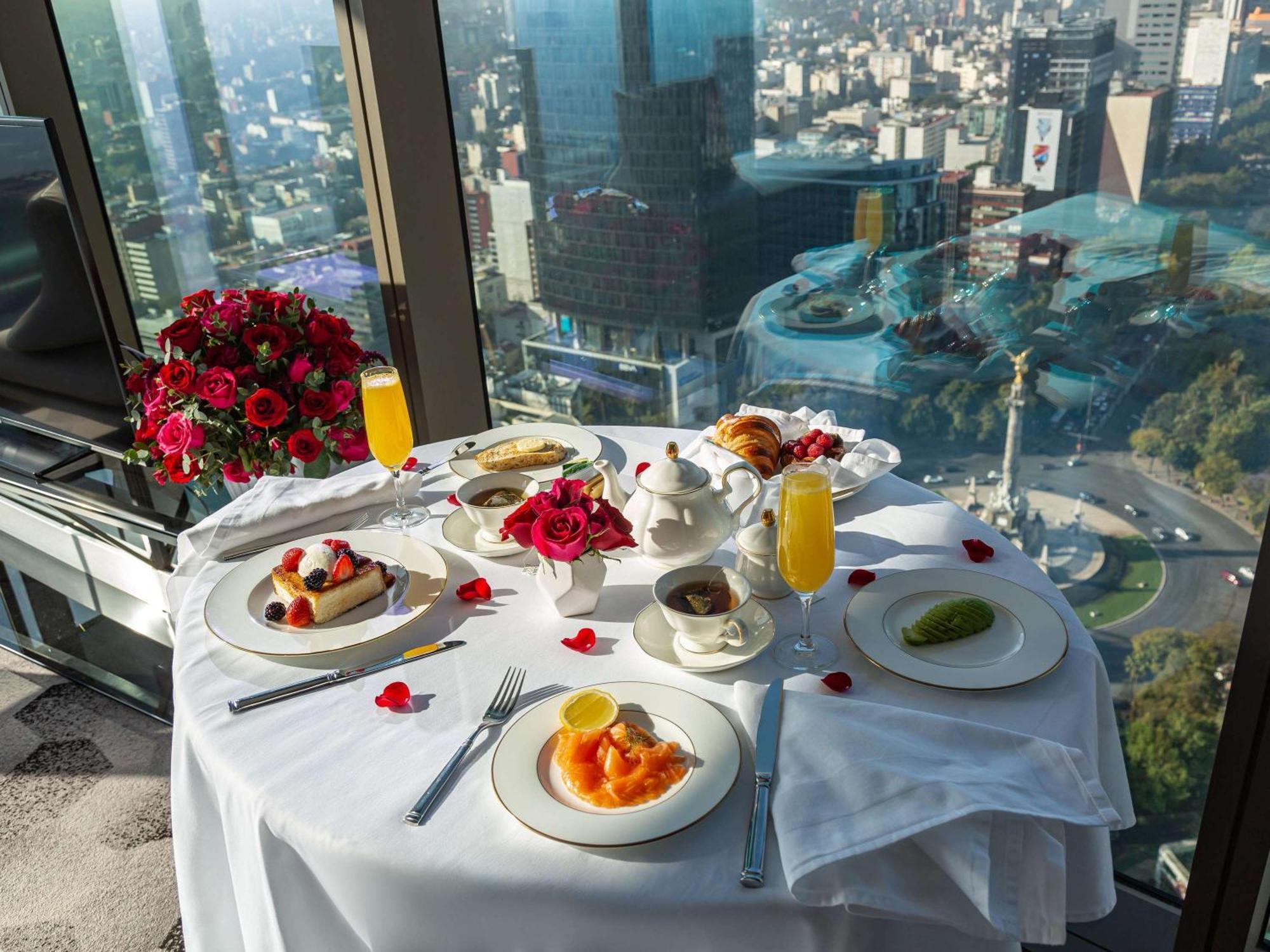 Sofitel Mexico City Reforma Экстерьер фото